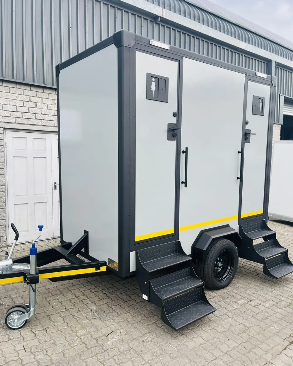 Restroom trailer rental in Killeen, Texas